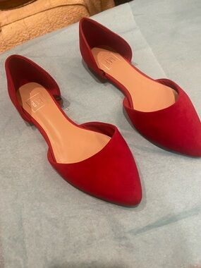 GAP Women's Red Pointed D'Orsay Flats